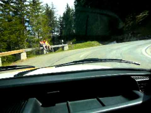 BMW E12 - Zweitschnellster hinter Carrera 2.7 RS von über 60 Teilnehmern in einer Zeit von 3.58 Minuten. Wir haben einen Starter vor uns überholt (30 Sek. Abstand) und...