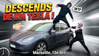 IL MONTE SUR LE TOIT DE MA TESLA ET REFUSE DE DESCENDRE ! ( CAM OFF ) 