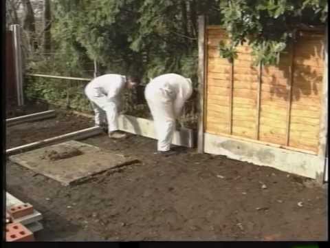 how to fit concrete fence posts