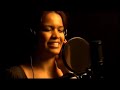 Jackie Espinal es una propuesta joven de la musica hondureña,que en sus letras resalta esos momentos diarios de los cuales nos sentiremos identificados.