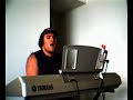 Alexander Sklar singing Bo (Ivri Lider)