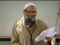 الخطبة: نقض الإخوان في منهج الإخوانالشيخ: محمد سعيد رسلان.الرابط: http://www.rslan.com/vad/items_details.php?id=880الملخص:** يقول القرضاوي في كتابه أولويات الحركة الإسلامية (صفحة 109 ) :يجب أن نعترف أن الفترة الماضية ـ وخصوصا في الخمسينات والستينات ـ كانت مجالا خصيصا لانتشار نوع من الأفكار السوداء في الساحة الإسلامية فقد غلب الفكر الذي ينزع إلى الرفض والتشاؤم والاتهام وسوء الظن بالآخرين على اختلاف نزعاتهم واتجاهاتهم، حتى المسلمين منهم. أجل، راجت فكرة التفسيق والتبديع، بل التكفير..و ساعد على ذلك الجو الخانق الذي كانت تعيشه الحركة الإسلامية و رجالها و دعاتها، الذين نصبت لهم المشانق جهرة، أو قتلوا بأدوات التعذيب خفية، أو صبت عليهم ألوان التنكيل و التشريد من كل جهة، في حين فتحت الأبواب أمام الشيوعيين و العلمانيين و كل خصوم الإسلام. في هذه المرحلة ظهرت كتب الشهيد سيد قطب التي تمثل المرحلة الأخيرة من تفكيره، و التي تنضح بتكفير المجتمع، و تأجيل الدعوة إلى النظام الإسلامي، و السخرية بفكرة تجديد الفقه و تطويره، و إحياء الاجتهاد، و تدعو إلى العزلة الشعورية عن المجتمع، و قطع العلاقة مع الآخرين، و إعلان الجهاد الهجومي على الناس كافة و الاستخفاف بدعاة التسامح و المرونة، و رميهم بالسذاجة و الهزيمة النفسية أمام الحضارة الغربية. يتجلى ذلك أوضح ما يكون في تفسير الشهيد (في ظلال القرآن) في طبعته الثانية و في (معالم في الطريق) و معظمه مقتبس من (الظلال) و في (الإسلام و مشكلات الحضارة) و غيرها. و هذه الكتب كان لها فضلها و تأثيرها الإيجابي الكبير، كما كان لها تأثيرها السلبي. كما ظهرت كتب المدعو له بالرحمة والمغفرة الشيخ سعيد حوى، وهي تتبنى نفس الفكر، وتسير في هذا الخط ذاته.