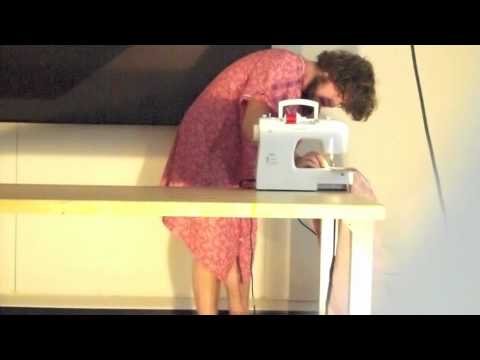 how to properly display the american flag