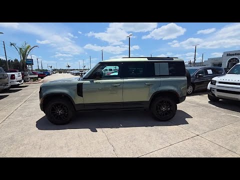 Used 2025 GREEN LAND ROVER 110 P300 S image 1