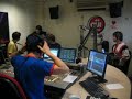 feable weiner - overheated (acoustic @ oui fm in paris - april 22nd, 2005)