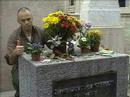 greg malcolm visits jim morrison's grave .. people are strange