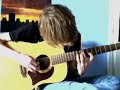 one of my absolute favourite acoustic songs by alex de grassi. the original is tuned a step higher than i'm playing it here, but i was tuned to drop-c beforehand and didn't want to tune all the way back up. a couple of mistakes here and there (typically i messed up by favourite bit of the whole song!) but it's not too bad otherwise. hope you like it and thanks for watching.
