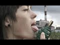 Bruno Mars song,"Grenade".Lot of thanks Fabrizio Crespo for recording. Words in Russian:  Легко приходишь и уходишь-это твой способ жить. Берешь все что дают ,но  ничего не отдаешь.Я должна была догадаться-с тобой будут проблемы.Когда поцеловала тебя в первый раз:ты не закрыл глаза- почему они были открыты?  Я дала тебе все,что у меня было,а ты выбросил как мусор.Я просила тебя подарить любовь,но ты никогда не поймешь,что--Я поймаю гранату ради тебя,Подставлюсь под клинок ради тебя, Прыгну под поезд ради тебя,Сделаю все что угодно ради тебя---но ты не сделаешь того же....