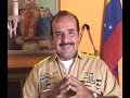 Macario se viste y vuelve...