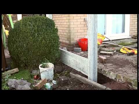 how to fit concrete fence posts