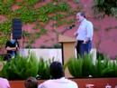 Salman Rushdie at Vroman\
