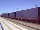 Dupla de 2600 com contentores de petcoke