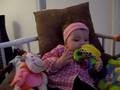videos de Louna et ses jouets.. grand moment de solitude pr sa maman !