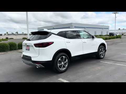 Used 2023 Summit White Chevrolet 2LT image 1