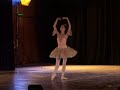 Vittoria Valerio nel Saggio di diploma 2004 con Gaetano La Mantia nella variazione della Fata Confetto e coda del gran pas de deux dello 