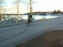 Remi svir litt gummi