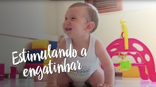 Como estimular o bebê a engatinhar