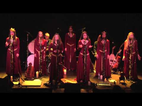 Mediaeval Baebes – “Auld Lang Syne” – Live in Williamsburg, Brooklyn, NY