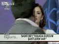 Hombre se vuelve loco en plena entrevista en televisión