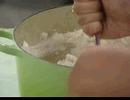 BB8 Dani makes cookies with ants