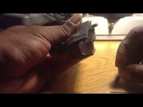 how to change battery on s&w bodyguard