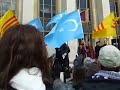 extrait video de renaud siry chanson tibet 2008 prise le 7 avril au trocad�ro lors du passage de la flamme olympique