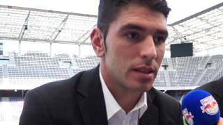 Jonathan Soriano beantwortet die Fragen der Fans