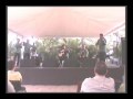 ensamble orinoco, agrupaci�n formada en el a�o 1995 en ciudad bol�var, con el fin de rescatar en innovar la m�sica popular y acad�mica de venezuela, enmarcando en sus interpretaciones creaciones propias, de conocidos y nuevos compositores del sentir popular. ensamble orinoco, se caracteriza por mostrar desde la melod�a m�s sencilla hasta la compleja, expresando el gusto por lo t�pico y emblem�tico de la tradici�n, conjugando diversas estructuras r�tmicas y masas arm�nicas que definen lo diverso y lo nuevo de nuestra m�sica; su concepto se fundamenta en una nueva propuesta que toma todo lo necesario de nuestras ra�ces e insertando sus amplios conocimientos como m�sico integrales que son.
integrantes: ram�n guerra (viol�n, mandolina, tiple y bandola guayanesa), gerson garc�a (bandolas: llanera y oriental, tiple y mandolina), orlando flores (contrabajo), fary morillo (maracas y percusi�n), jos� luis lara (cuatro y guitarra).