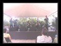 ensamble orinoco, agrupaci�n formada en el a�o 1995 en ciudad bol�var, con el fin de rescatar en innovar la m�sica popular y acad�mica de venezuela, enmarcando en sus interpretaciones creaciones propias, de conocidos y nuevos compositores del sentir popular. ensamble orinoco, se caracteriza por mostrar desde la melod�a m�s sencilla hasta la compleja, expresando el gusto por lo t�pico y emblem�tico de la tradici�n, conjugando diversas estructuras r�tmicas y masas arm�nicas que definen lo diverso y lo nuevo de nuestra m�sica; su concepto se fundamenta en una nueva propuesta que toma todo lo necesario de nuestras ra�ces e insertando sus amplios conocimientos como m�sico integrales que son.
integrantes: ram�n guerra (viol�n, mandolina, tiple y bandola guayanesa), gerson garc�a (bandolas: llanera y oriental, tiple y mandolina), orlando flores (contrabajo), fary morillo (maracas y percusi�n), jos� luis lara (cuatro y guitarra).