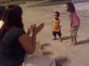 babi e leo dan�ando na pra�a