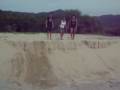 videos de hENZlEY StRANj && kAMAilE jUMP Off thA' SANd hill At YOkES.