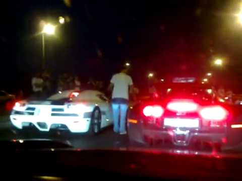 video auto Koenigsegg CCXR vs Bugatti Veyron