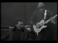 clip video The Commodores Everything Reminds Me Of You