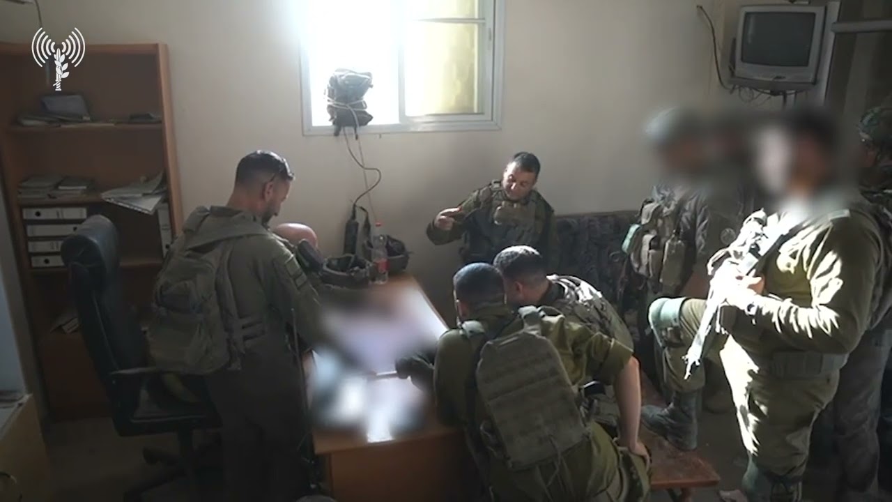 מפקדי פיקוד הדרום בהערכת מצב בשטח רצועת עזה