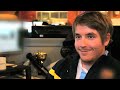 Watch the Dev Team get ready for E3! And ask your questions for developpers on Facebook. assassinscreed.com
