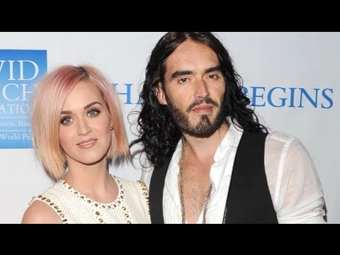 perry - Katy Perry Slams Russell Brand Over Divorce Text Message! http://bit.ly/SubClevverNews - Subscribe Now! http://Twitter.com/ClevverNews - Follow Us! http://Tw...