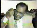 الشريف حسين الهندي يتحدث في جلسة له مع الطلبة السودانيين بلندن عام1980م