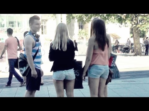 Verarsche - ABONNIEREN FUER MEHR: http://bit.ly/YEVF0H Facebook: http://on.fb.me/ZPCzLq | Intro von:http://bit.ly/17G7oHr | Musik von: http://bit.ly/4nzQe (unten mein Eq...