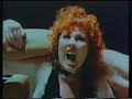 queen kong wrestles a guy
