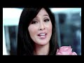 Sandra Dewi for Light Airy by Softex...