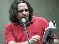 Marcelino Freire l� Totonha do livro \"Contos Negreiros\"
