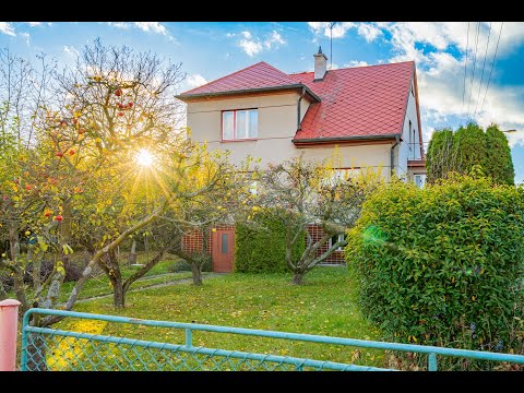 Video Rodinný dům 6+1 se slunnou zahradou a velkým potenciálem - Komárov u Hořovic