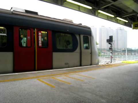 港鐵(前九鐵)SP-1900(千九)列車駛離大埔墟(車)站