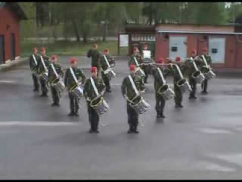 astonishing - Fantastic skills and sync!!!
