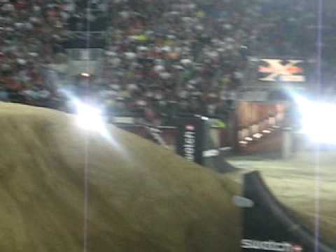 PIÑAZO SINCLAIR RED BULL X-FIGHTERS 2009 MADRID