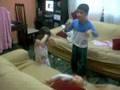 RAÍSSA E MATHEUS CANTANDO XUXA
