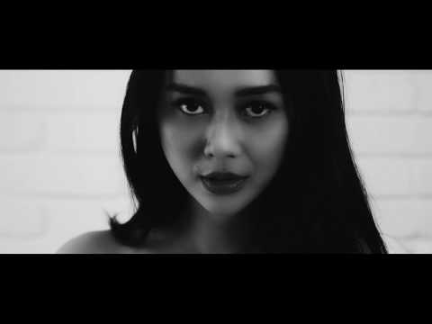 Aura Kasih - Temani Diriku Feat NSG (Music Video) ✅ Aura Kasih - Temani Diriku Feat NSG (Music Video) ✅