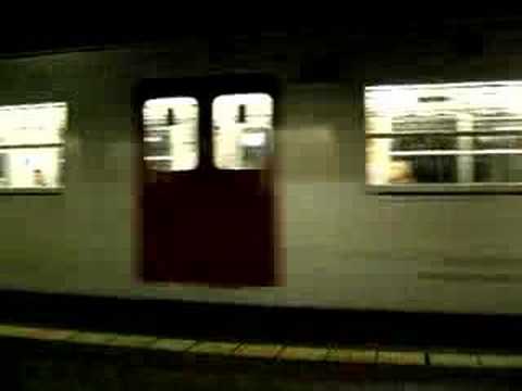 １０３系 （３両）（0393C）（E14）　普通　 西 唐 津 ゆき　【筑前深江駅の列車内】