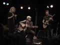 Caj Karlsson & Linda Ström Håll Om Mig Video and Lyrics