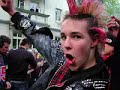 emo es mierda y el punk no ni nunca